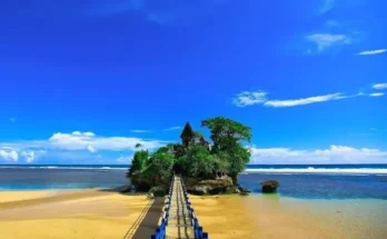 Balekambang Beach, a Beautiful Beach With Enchanting Natural views in Malang