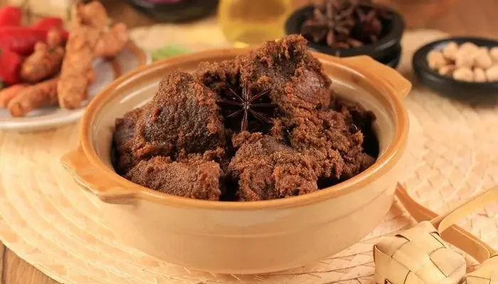 The Most Famous & Must-Taste Typical Foods of West Sumatra
