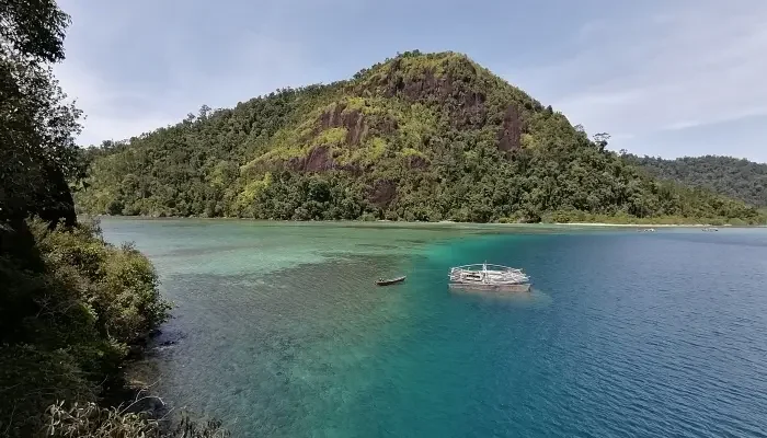 Marine Tourism in West Sumatra that Offer Amazing Natural Charm